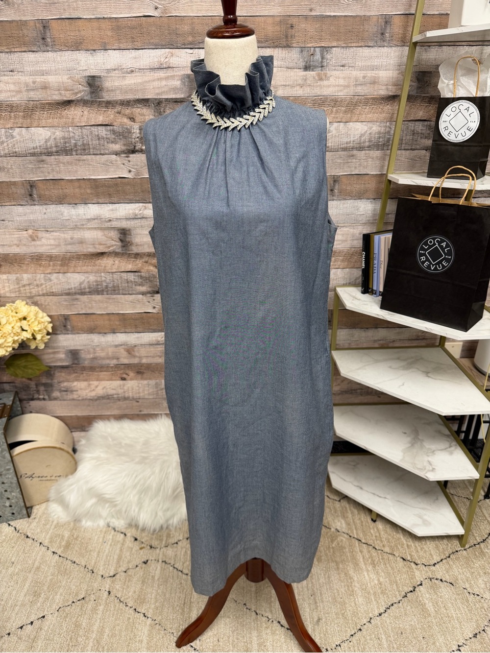 Banana Republic Chambray Ruffle Neck Sleeveless Dress 8 - Picture 5 of 6